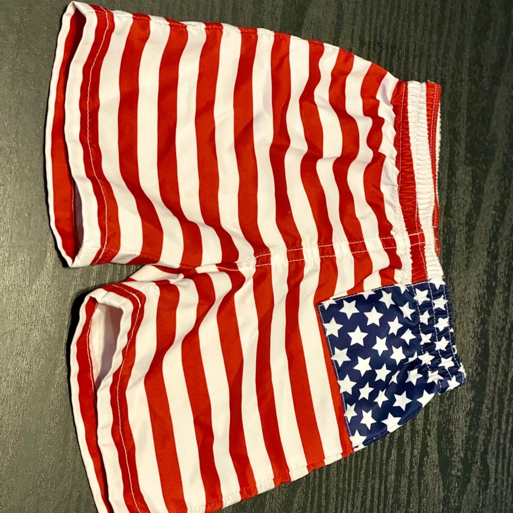 Swim trunk